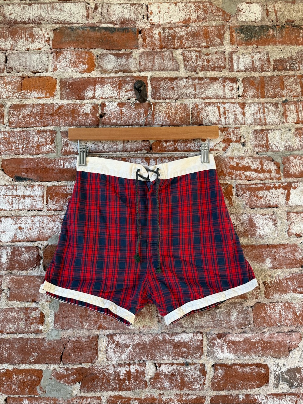 Vintage Arrow Made In The USA Plaid Swim Trunks Beach Britches Drawstring Siz 26
